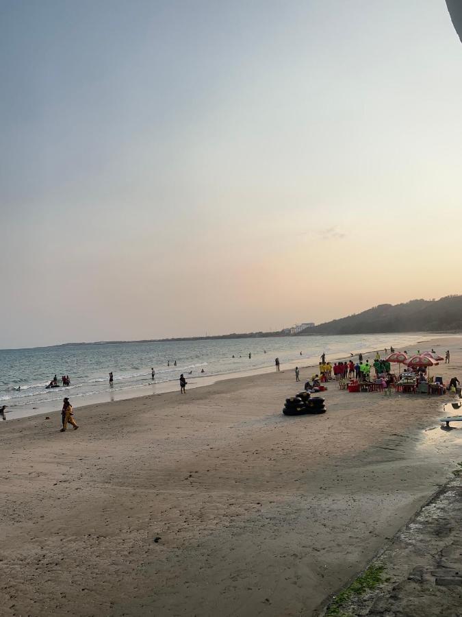 Thuy Trang Hotel Phan Thiết Buitenkant foto